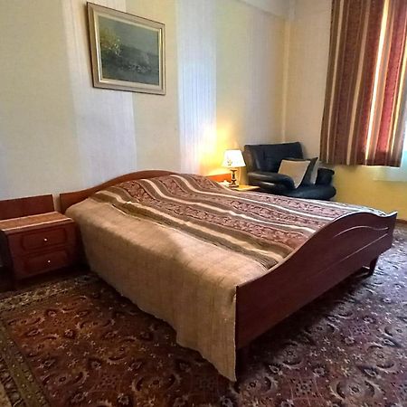 Majakovski Guesthouse Силламяэ Экстерьер фото